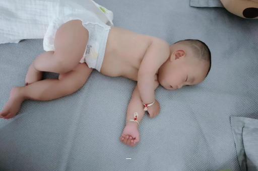 长岭怀孕感觉自己心跳明显